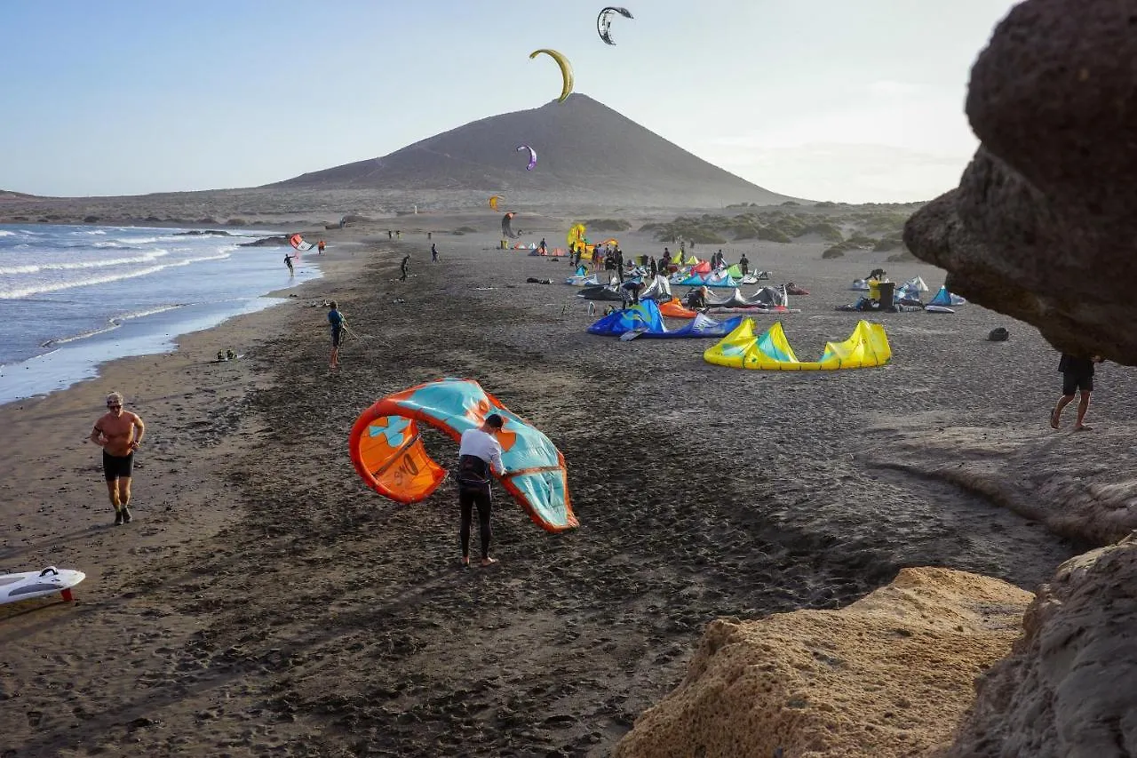 Medano Nest Hostel El Medano  0*, El Medano (Tenerife)