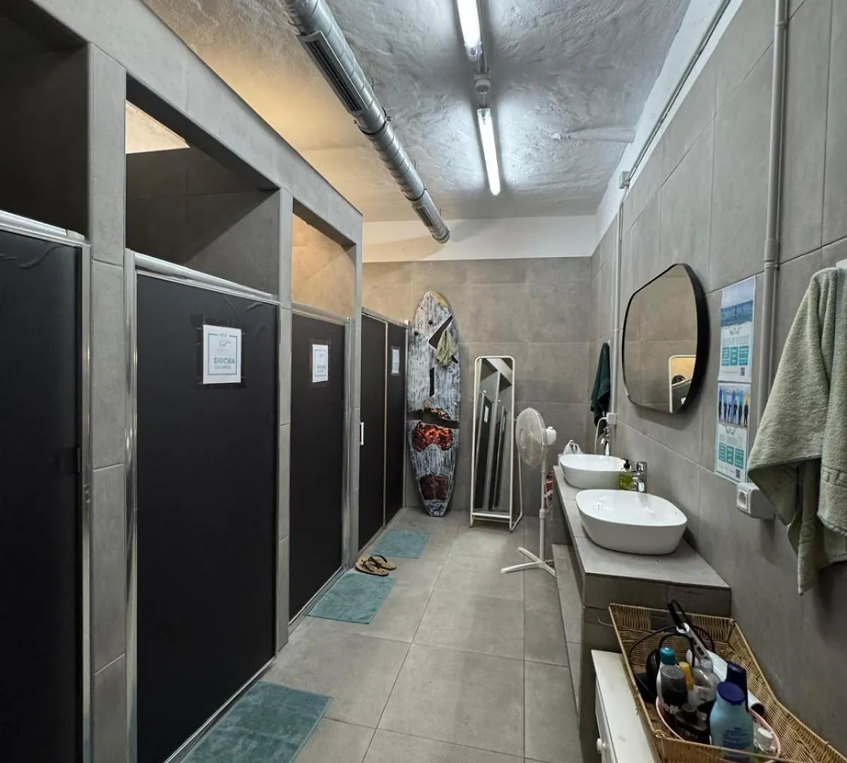 Medano Nest Hostel El Medano   El Medano (Tenerife)
